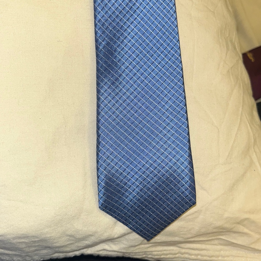 Calvin Klein silk blue tie